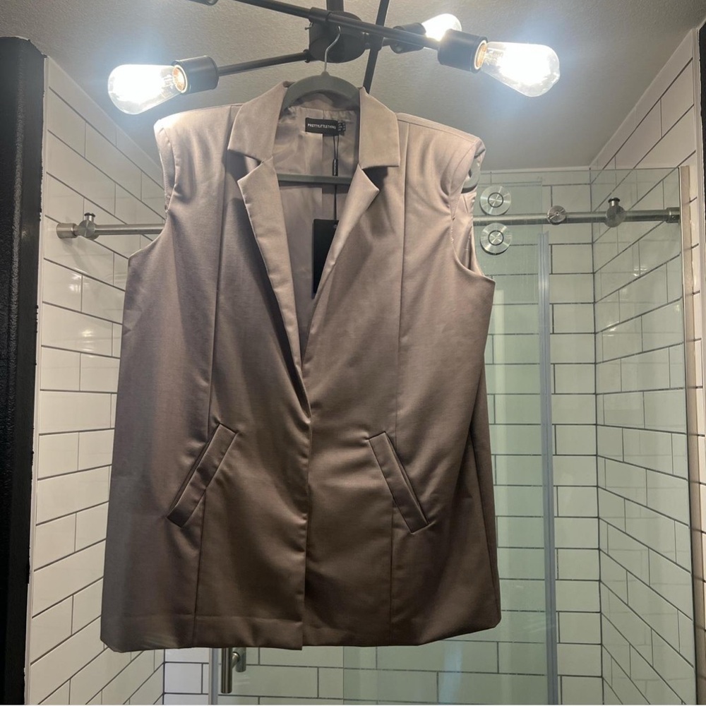 Gray Sleeveless Blazer Vest